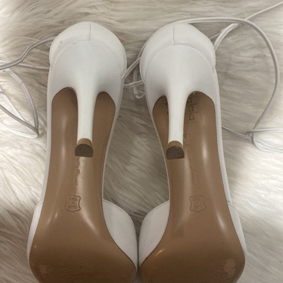 Gianvito Rossi Crystal T-string pointed toe pump size 39EU - Picture 10 of 14